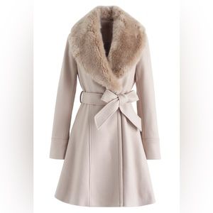 NWOT Chicwish Faux Fur Collar Pale Pink Trench Coat Size XS